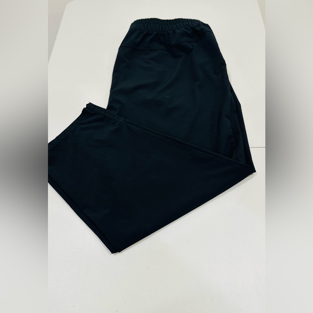 T by Talbots Black Elastic Waist Pull On Pants Cropped Capri Poly Spandex Size L
